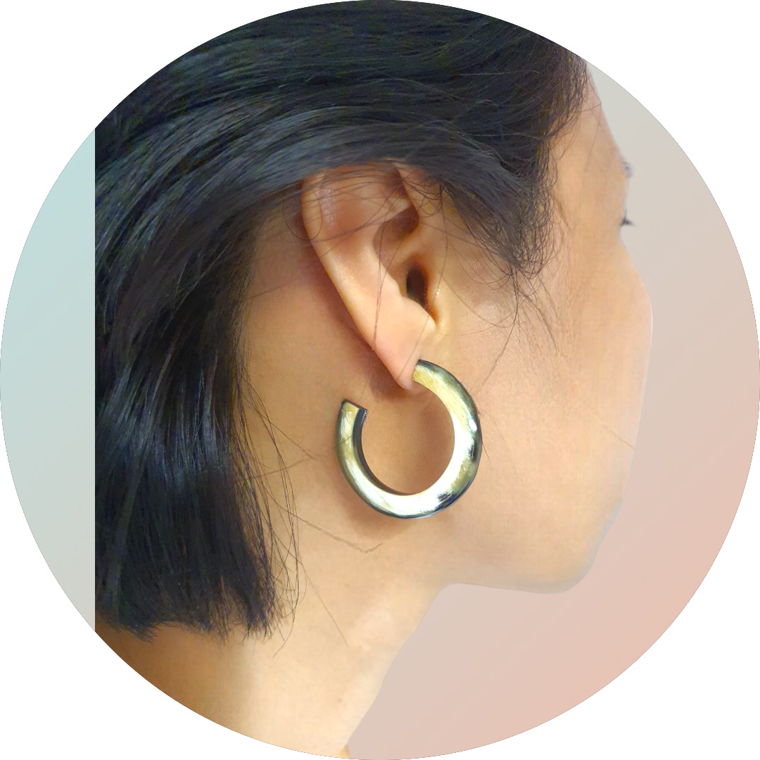 BOUCLES D'OREILLES CREOLES EN CORNE NATURELLE